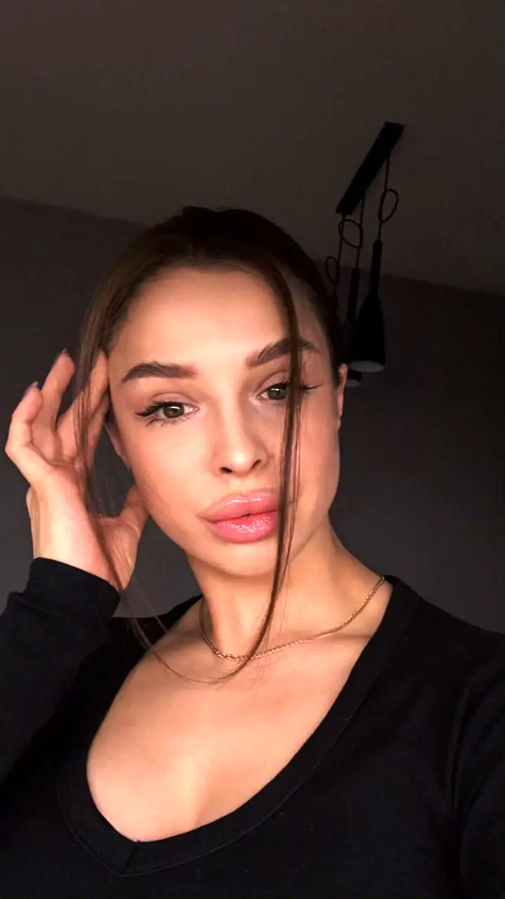 Karolina – 3